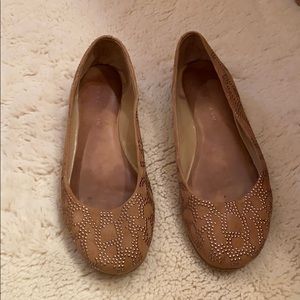 Antonio Melani Flats